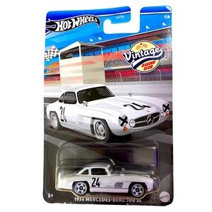 NEW Hot Wheels Vintage Racing Club 1954 Mercedes Benz 300 SL HRT81 Unopened